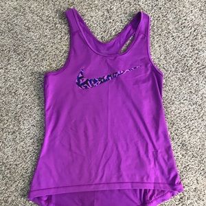 Nike Pro women’s workout tank top